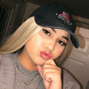 Meet your Posher, Gina